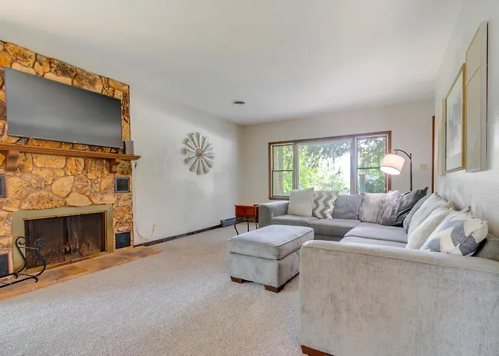 Holiday home 9 Mi To Downtown Rushville: Cozy Getaway W/ Grill Rushville