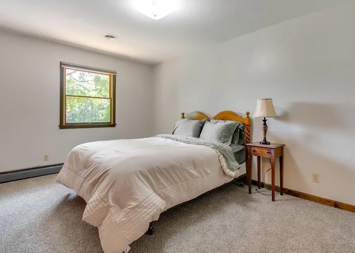 Holiday home 9 Mi To Downtown Rushville: Cozy Getaway W/ Grill *