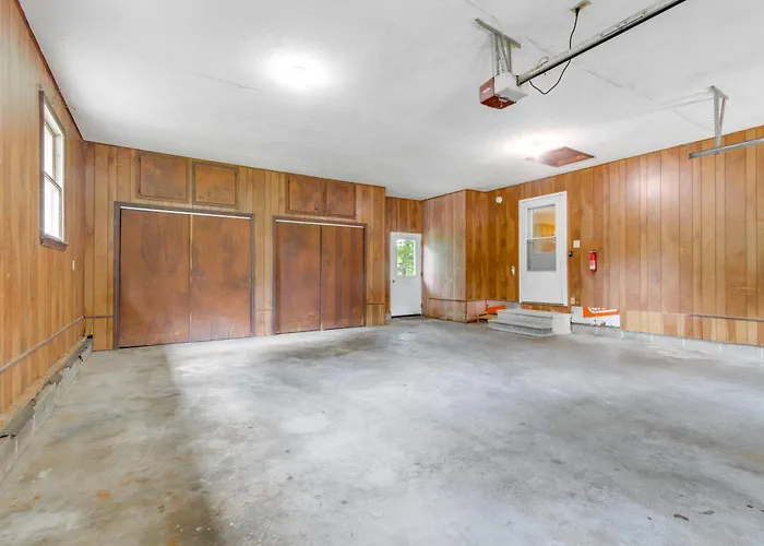 9 Mi To Downtown Rushville: Cozy Getaway W/ Grill Hébergement de vacances Rushville